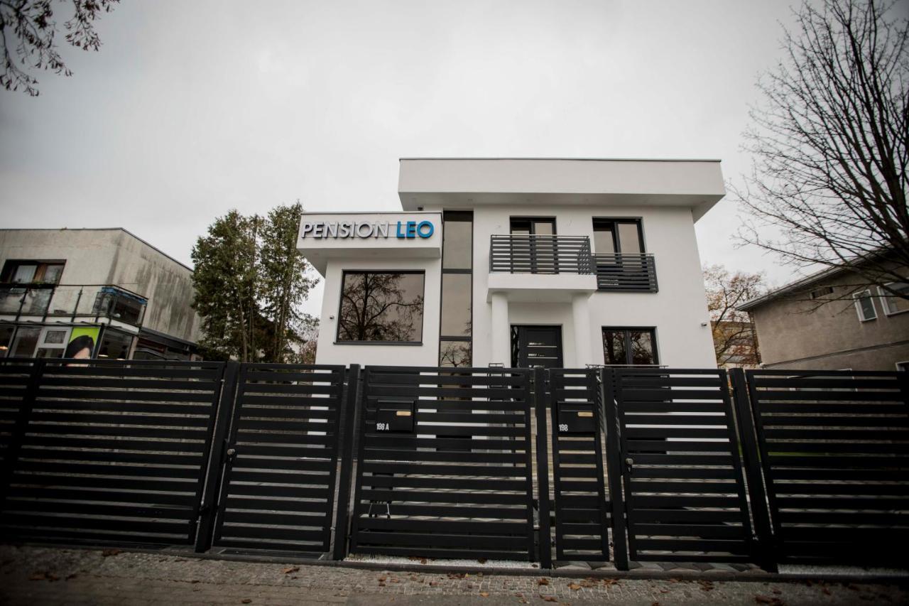 Pension Leo Берлин Екстериор снимка